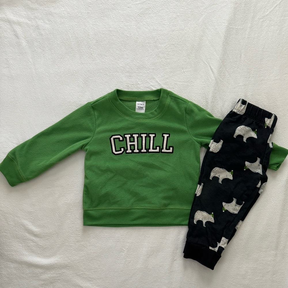⚫️5/$25!⚫️ Carters matching set